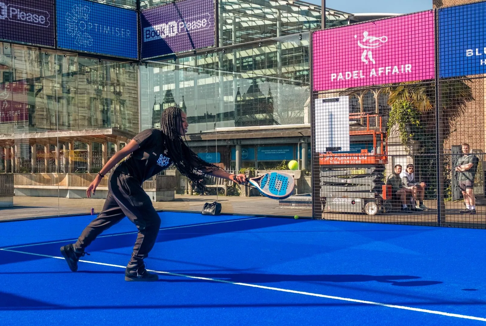 Shot4Shot Padel contact hero image